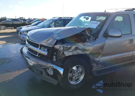 2002 Chevrolet Tahoe Lt z USA, uszkodzony, nr VIN 1GNEC13Z32R143351